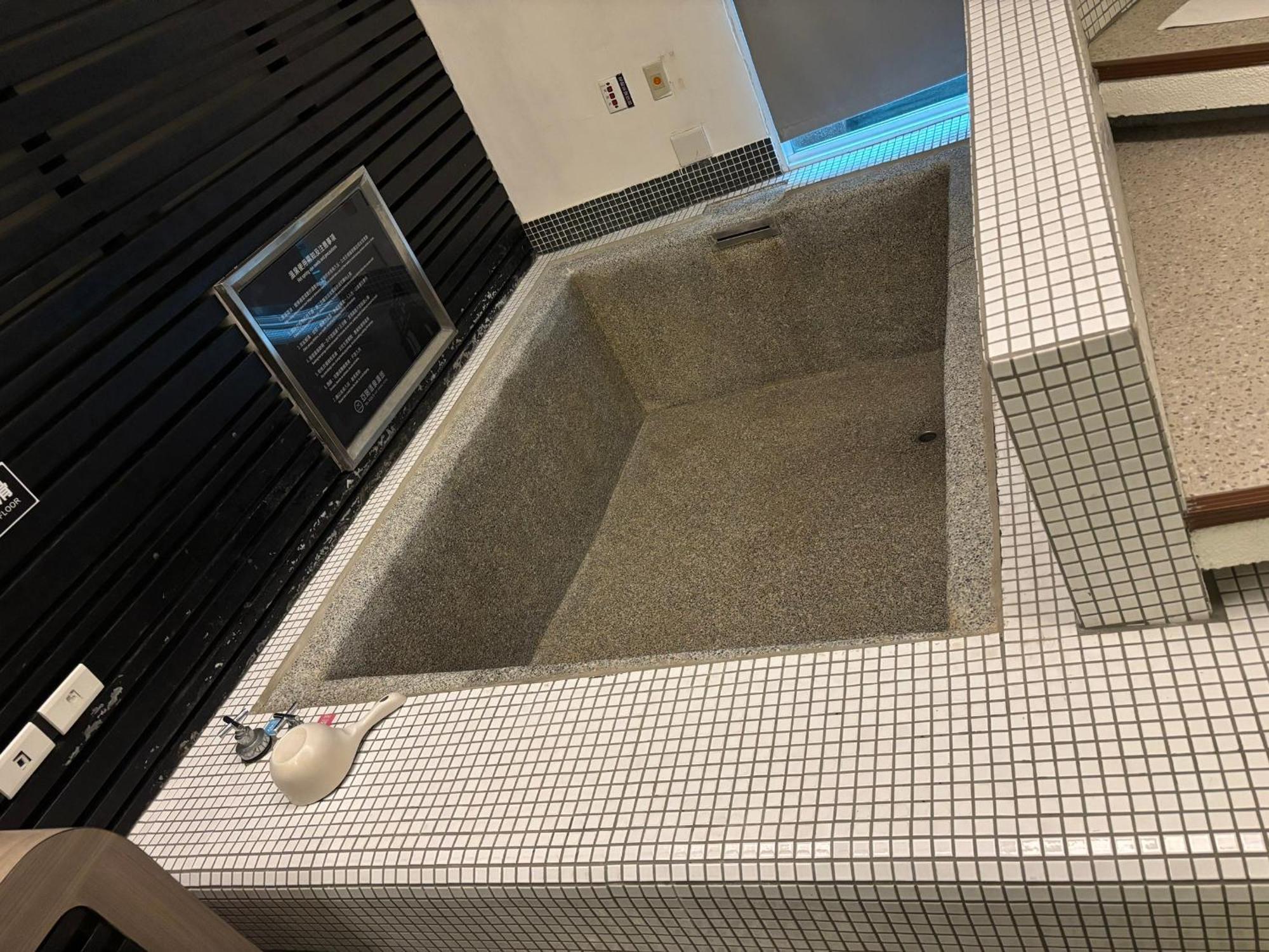 Ya Nold Hot Spring Hotel Jiaoxi Extérieur photo